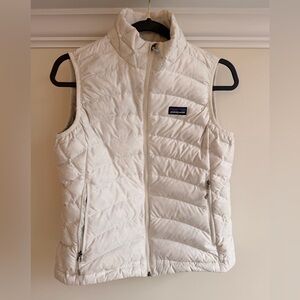 Patagonia White Quilted Down Vest - Women's Sleeveless Jacket